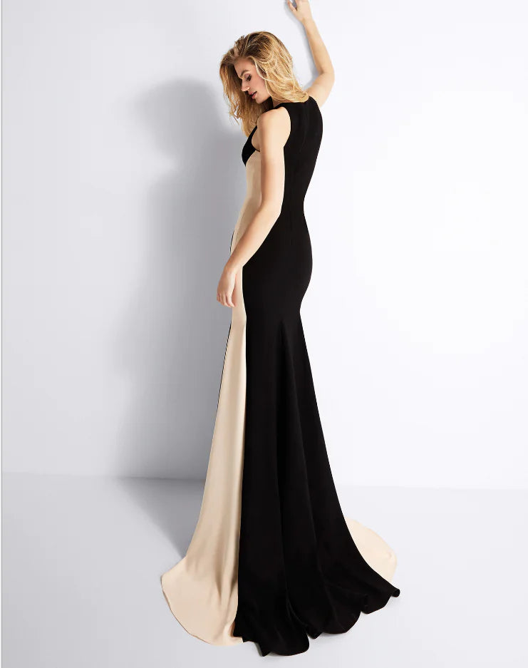 Chic Long Evening Gown for Formal Occasions